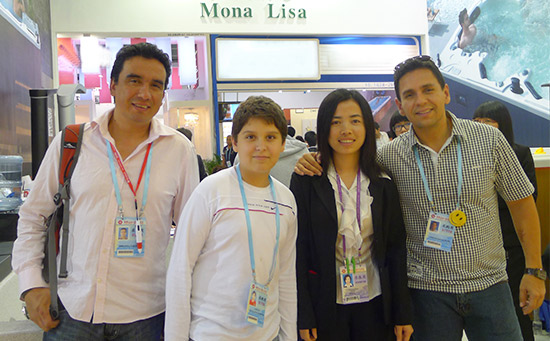 泳池設(shè)備客戶見證