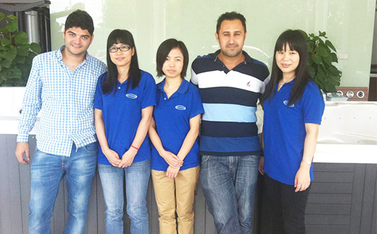 整體泳池設(shè)計(jì)客戶見證